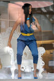 th_52959_Preppie_-_Tyra_Banks_seen_doing_a_photo_shoot_in_SoHo_-_July_30_2009_135_122_229lo.jpg
