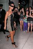 th_79597_Preppie_-_Rihanna_steps_out_in_New_York_City_-_August_11_2009_415_122_255lo.jpg