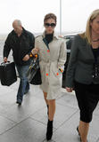 Victoria Beckham - Страница 11 Th_75208_celebrity-paradise.com-The_Elder-Victoria_Beckham_2010-01-21_-_arrives_at_Heathrow_Airport_6103_122_260lo