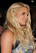 th_54298_Tikipeter_Jessica_Simpson_Hot_Hollywood_April_26_1_074_123_376lo.jpg