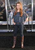 th_05494_celebrity_paradise.com_TheElder_AlyssaMilano2010_03_31_ClashOfTheTitansPremiere31_122_439lo.jpg