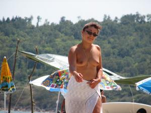 Voyeur Bulgarian Beach Girlsj1pwumkc3v.jpg