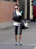 http://img228.imagevenue.com/loc454/th_65098_Ashley_Greene_leaving_the_gym_in_Studio_City_022_122_454lo.jpg